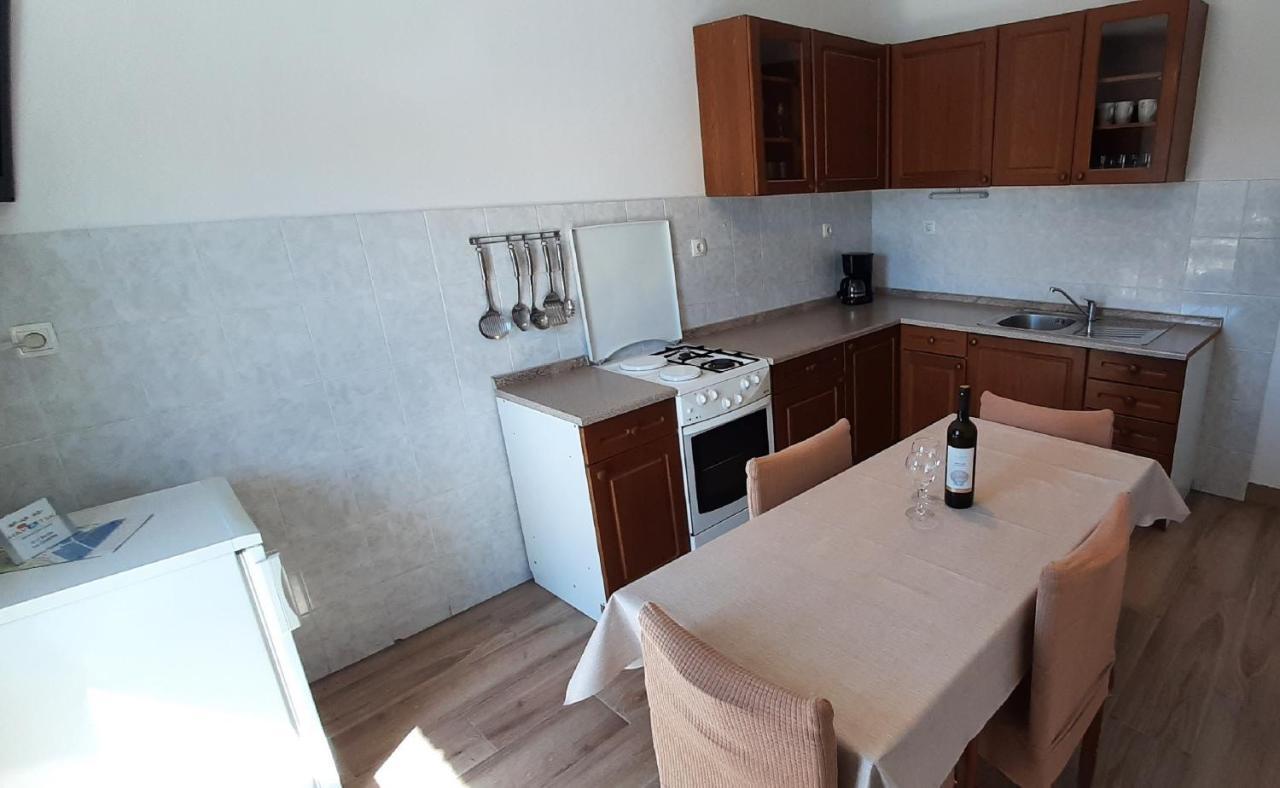 Apartment Classic Zrnovo Εξωτερικό φωτογραφία